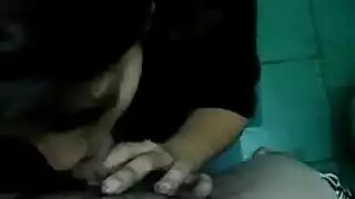 وجهة النظر: الفتاة العربية تحب مص قضيبك الصلب