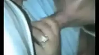 متعة الحلق العميق وقذف كريمي على الوجه