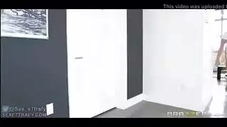 افتحى قدميكى في غياب زوجها