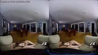 سودانية شاذة تحصل على إيلاج مزدوج بعنف