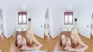 لعبة للكبار غامرة: فتاة مثيرة تستمع بمص قضيب افتراضي