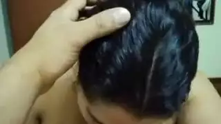 فلاحة مصرية لهطة قشطة مربربة كسها مسود واسع من كتر النيك تمص أحلى مص