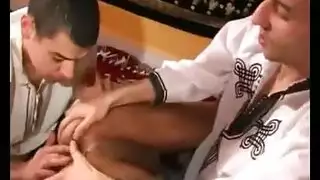 رجال عرب وسيمون في لقاء مثلي صريح