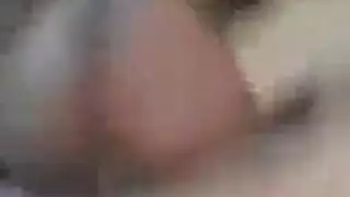 قضيب شاب ضخم استمناء مكثف يؤدي إلى إطلاق المني