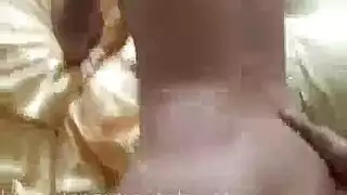 خيال وجهي: نجمات البورن في بلع عميق