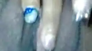 مدمر الحلق بالقضيب الأسود الضخم في مشهد إباحي مكثف