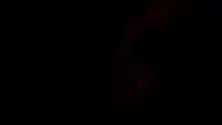 الابن يتذوق لسان أمه بعد جلسة التدخين الخاصة بها