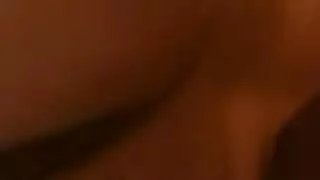 جنس شمال أفريقي: شاب جزائري يركب مؤخرة مغربية سمينة في مقطع صريح