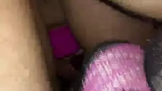 من مرتخي إلى نيك: لقاء في الفندق ينتهي برعشتها