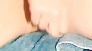 حفلة جنسية كلاسيكية مع أمهات ناضجة وقذف