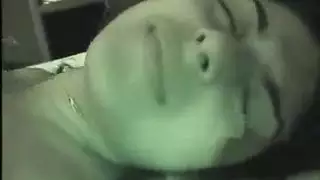 إباحية متحركة: رضاعة الأثداء وجنس قوي