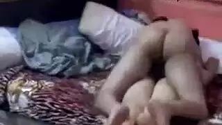 نيك وثياب فوقها