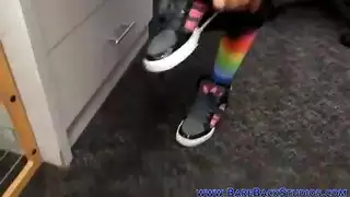 سكس صبي ينيك أمه واخواته في المطبخ