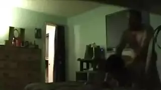 ربات بيوت ساخنة تبلل في حركة إكس إكس إكس بجانب المسبح