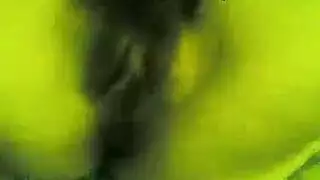 الام تصوت وتصرخ من النيك