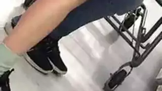 يغتصب ثقب الشرجي