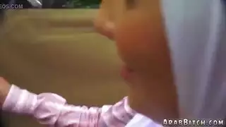 خادمة عربية ونائب الرئيس في شريط سكس منزلي عنيف