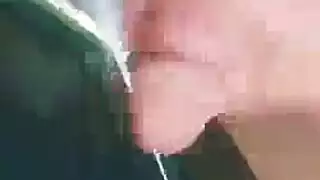 جماع في جناح تنفيذي: قذف مع مص عميق وعض الأظافر