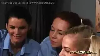 إغواء في الفصل يؤدي إلى جنس فموي صعب