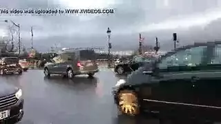 خيال جنسي ثلاثي صريح: فتاتان شرقيتان مثيرتان ووليمة بيتزا