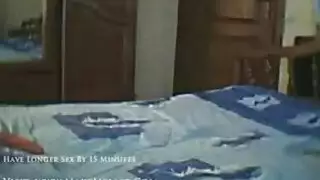 الاختناق بالقضيب ثم أخذه في المؤخرة