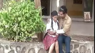 في سن المراهقة فتاة وفتاة صديق والفتيات في سن المراهقة الشرج مشعرات وفي سن المراهقة