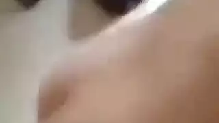 مراهقة مصرية فاجرة تحب الجماع العنيف والسائل المنوي في فمها