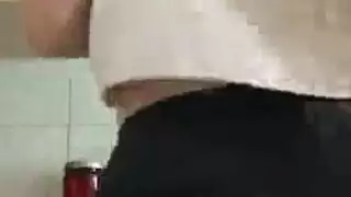 فارس الحي وأناستازيا يمصان قضيبًا صلبًا معًا