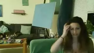 فتاة هاوية تستمني بينما تحصل على جماع شرجي قاسٍ