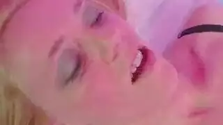 فتاة كورية مذهلة في خيال عصابة إباحية صعبة