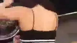 قضيب أزرق ضخم يضرب بقوة