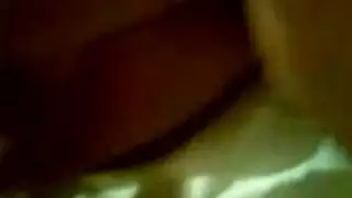 تلميذة مشاغبة تحصل على درس إباحي خاص من المعلم