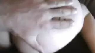 أثداء عملاقة وجلسة جنس مكثفة